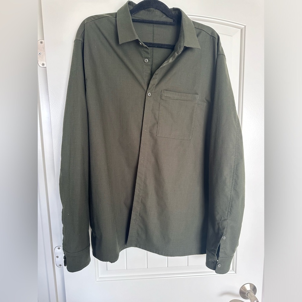 Lululemon Men’s Button Down Shirt